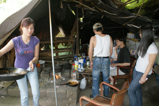 20090628ApresMidiBarbecueMigrants-132.jpg 