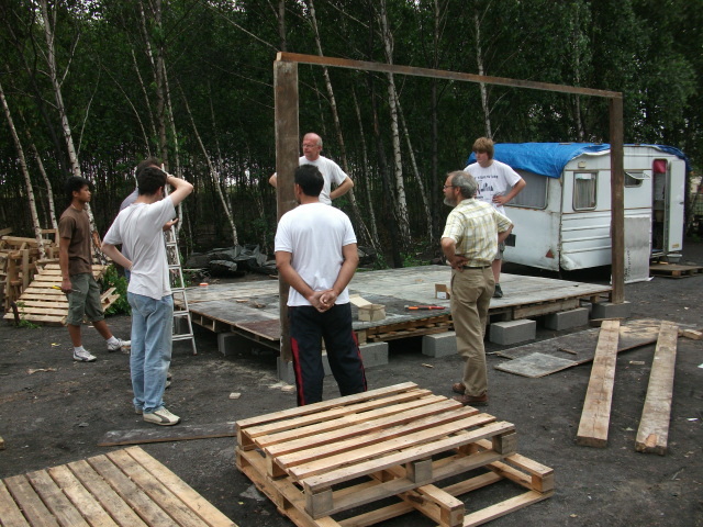 20110626-cabaneCampRroms-109.jpg 