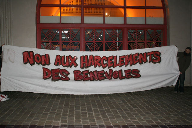 20111125-CercleDeSilenceLens-103.jpg 